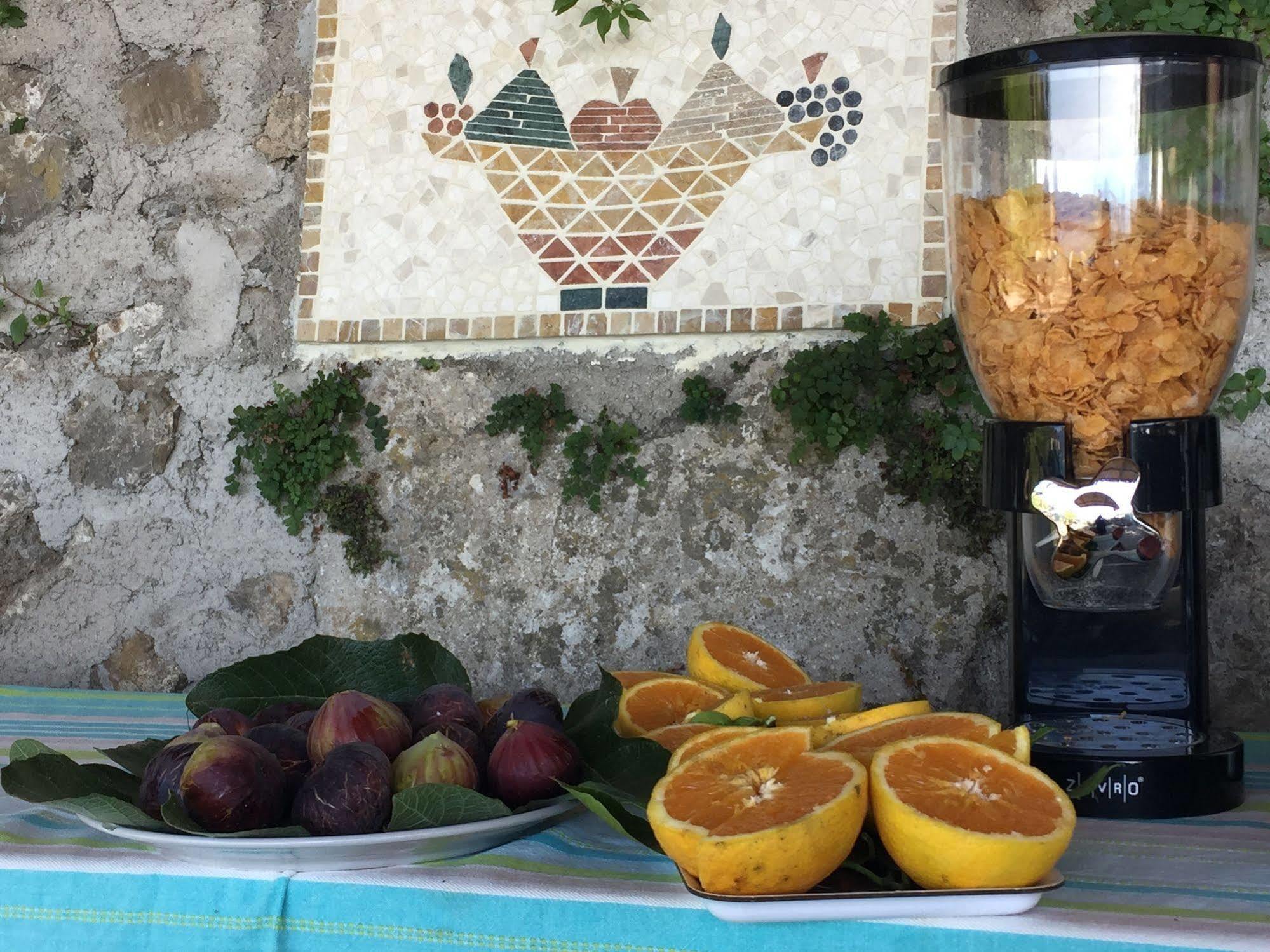 B&B I Limoni 라벨로 외부 사진